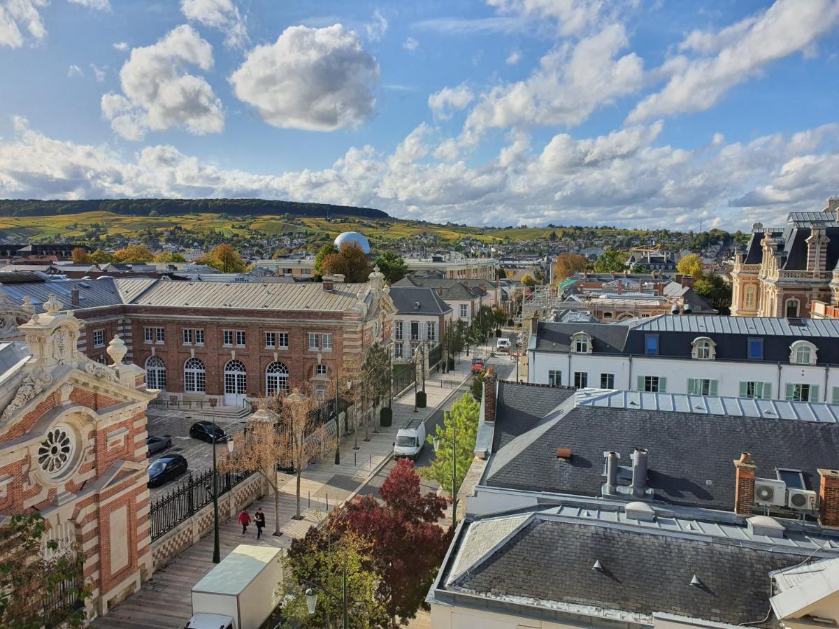 L'Epopee Panoramique - Parking - Avenue De Champagne - Epernay Apartment ภายนอก รูปภาพ